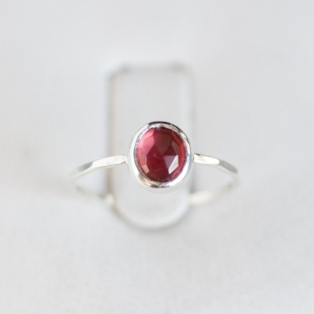 Garnet ring - stackable ring with oval Rhodolite Garnet