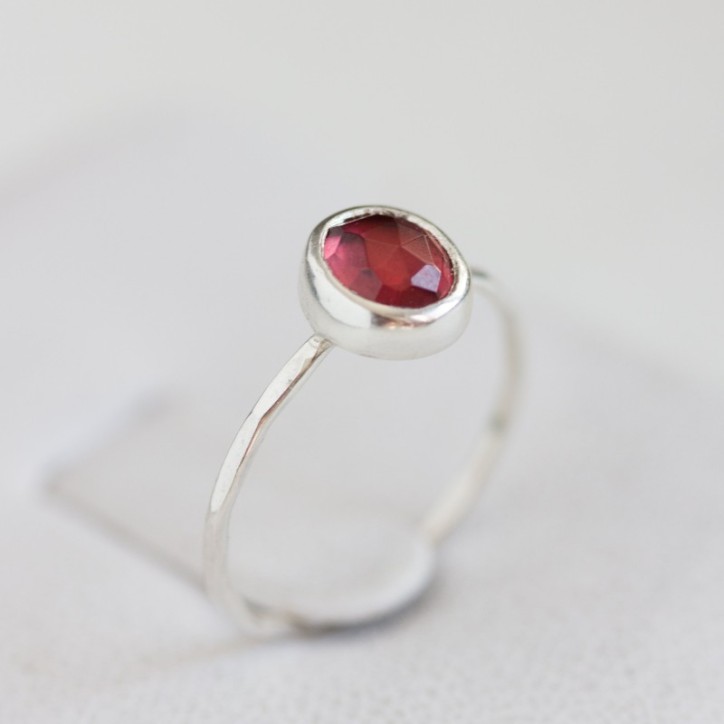 Garnet ring - stackable ring with oval Rhodolite Garnet