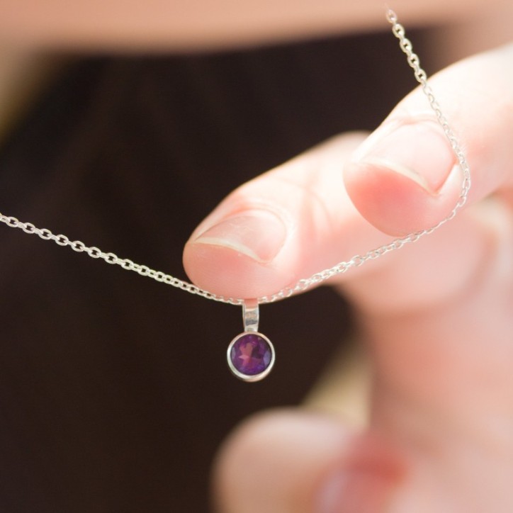 Amethyst necklace - basics for February