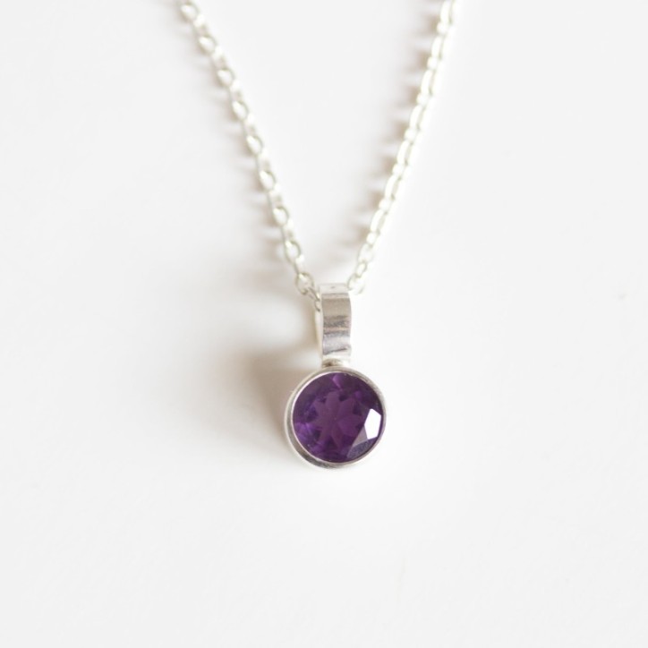 Amethyst necklace - basics for February