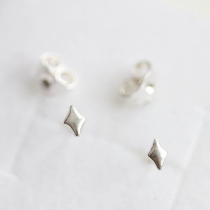 Tiny rhombus studs - sterling silver