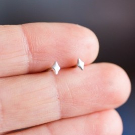 Tiny rhombus studs - sterling silver