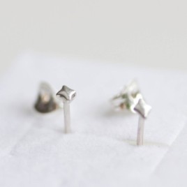 Tiny rhombus studs - sterling silver