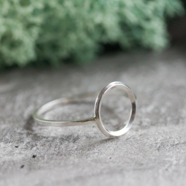 Circle ring - sterling silver or gold