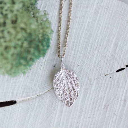 Leaf necklace - fine silver realistic leaf
