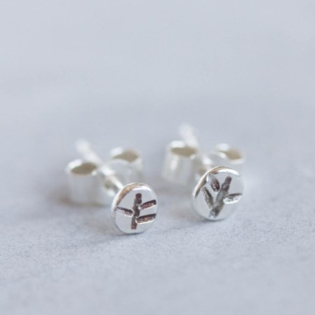 Tiny leaves - stud earrings, primitive leaf impression
