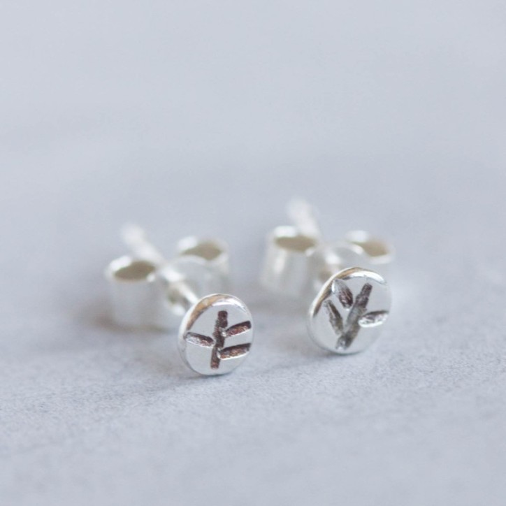 Tiny leaves - stud earrings, primitive leaf impression