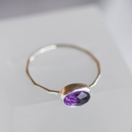 Oval Amethyst ring - skinny stackable ring