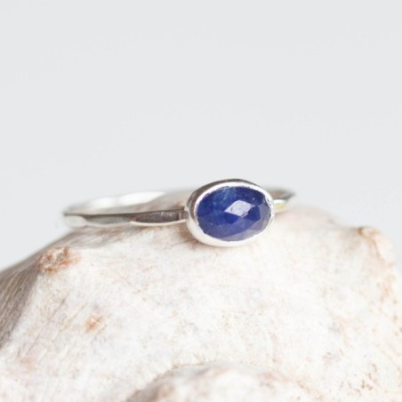 Oval Sapphire ring - skinny stackable ring