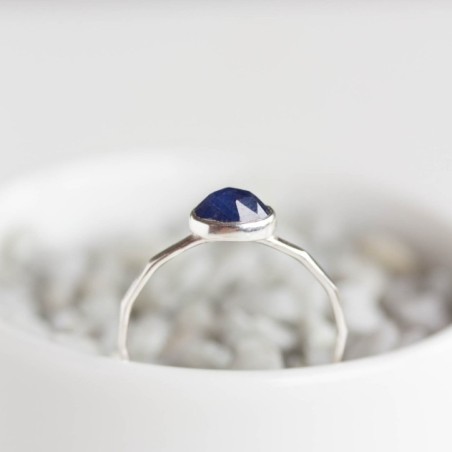 Oval Sapphire ring - skinny stackable ring