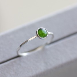 Chrome Diopside - stackable ring in silver or gold