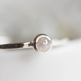 Grey Diamond - stackable ring with 3mm rose cut diamond