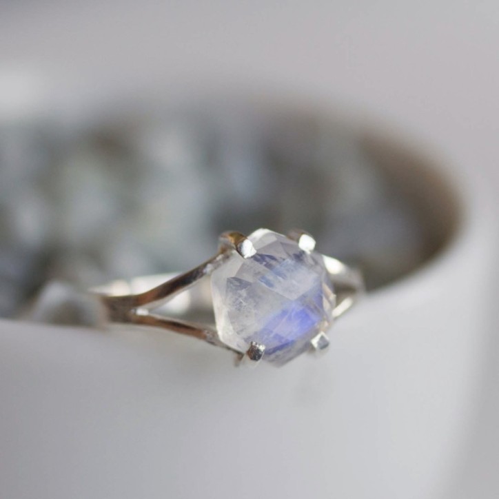 Moonstone ring, solitaire ring with hexagon Rainbow Moonstone gemstone Moonstone ring, solitaire ring with hexagon Rainbow Moonstone gemstone