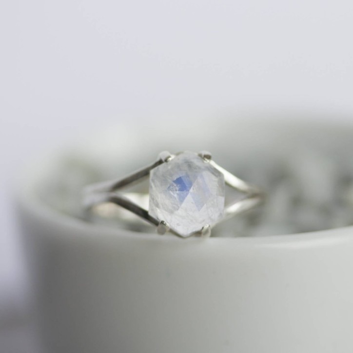 Moonstone ring, solitaire ring with hexagon Rainbow Moonstone gemstone Moonstone ring, solitaire ring with hexagon Rainbow Moonstone gemstone
