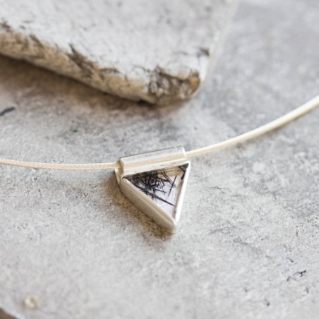 Minimalist necklace with rutilated quartz