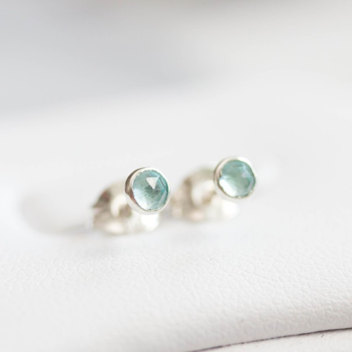 Apatite stud earrings