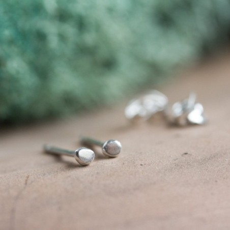 Tiny dots - stud earrings, minimal, simple every day studs