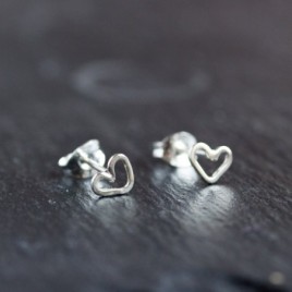 Tiny hearts - minimal stud earrings, simple every day studs