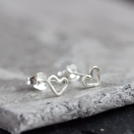Tiny hearts - minimal stud earrings, simple every day studs