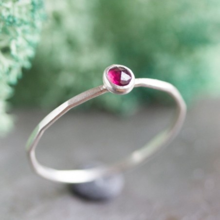 Pink Garnet - skinny stackable ring with rose cut Rhodolite Garnet