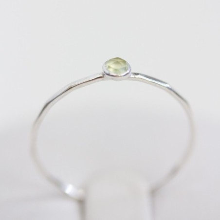 Prehnite ring - skinny stackable