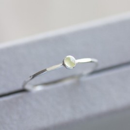 Prehnite ring - skinny stackable