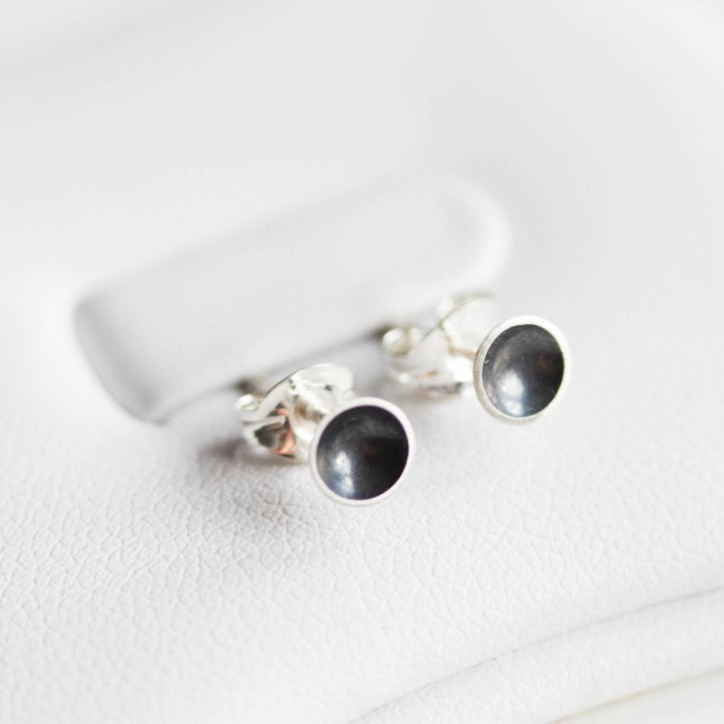 Black cup stud earrings