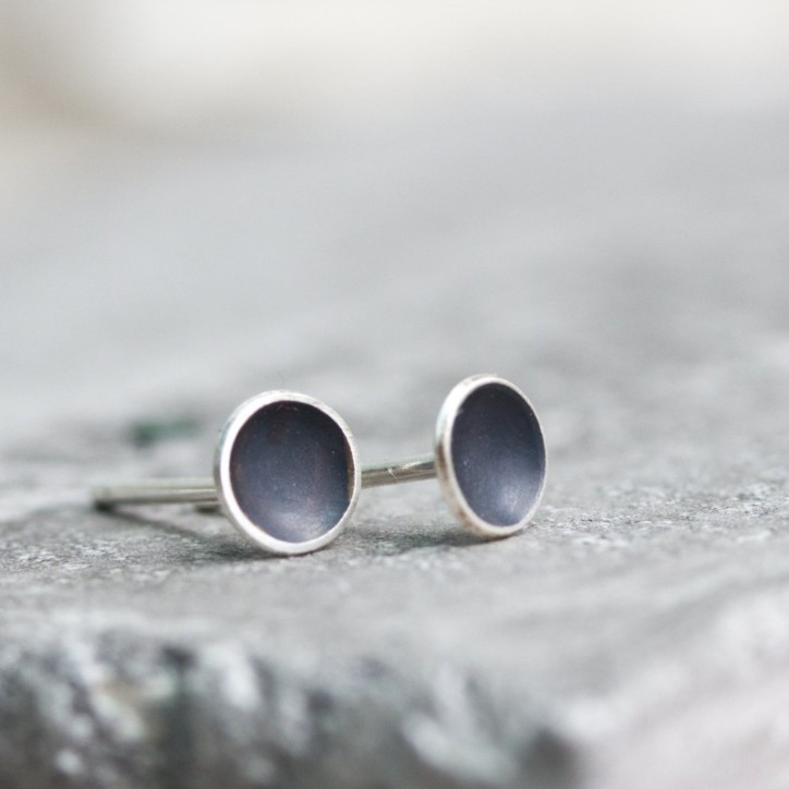 Black cup stud earrings