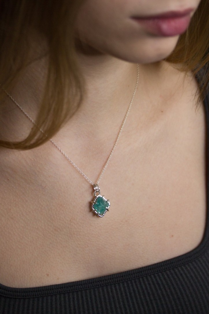 Raw Apatite necklace - sterling silver