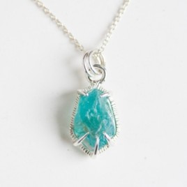Raw Apatite necklace - sterling silver