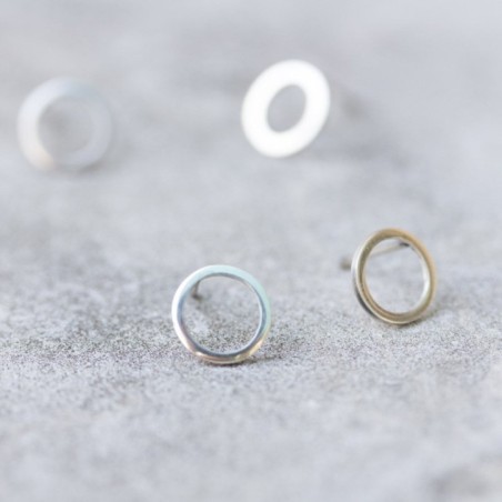 Small circle sterling silver stud earrings