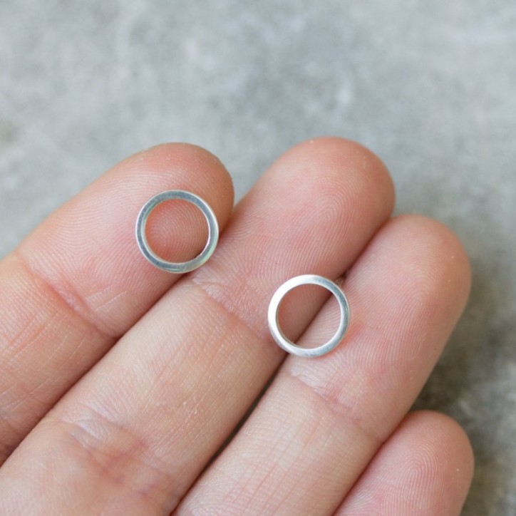 Small circle sterling silver stud earrings