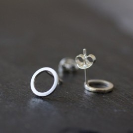 Small circle sterling silver stud earrings