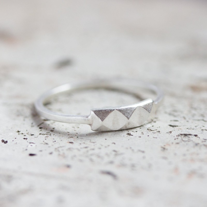 Three pyramids ring, sterling silver