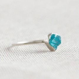 Raw Apatite ring in sterling silver, blue stone