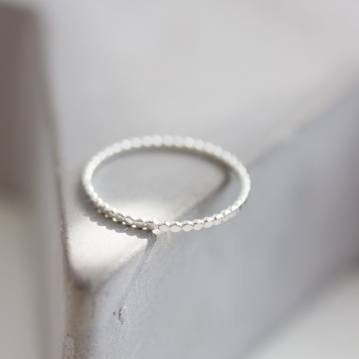 Flattened beaded ring Flattened beaded ring