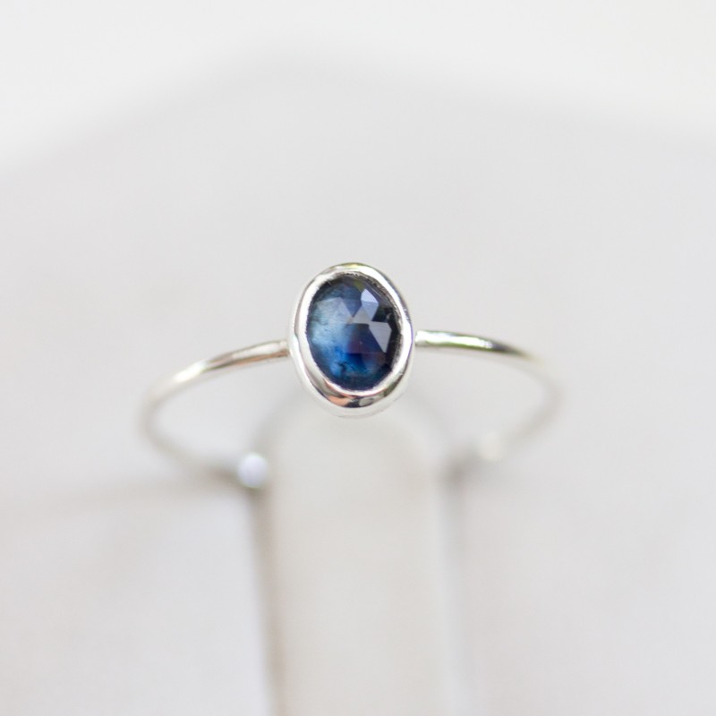 Natural blue Australian parti-Sapphire ring - deep blue