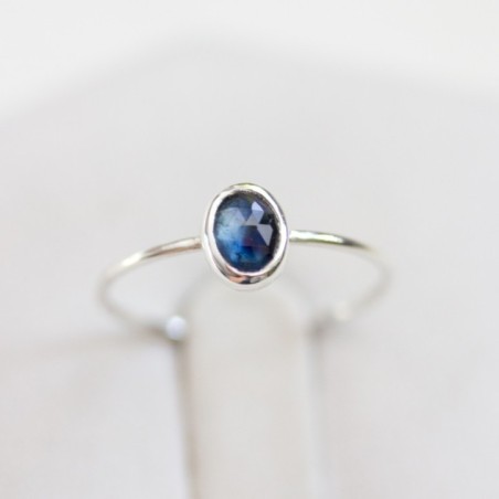 Natural blue Australian parti-Sapphire ring - deep blue