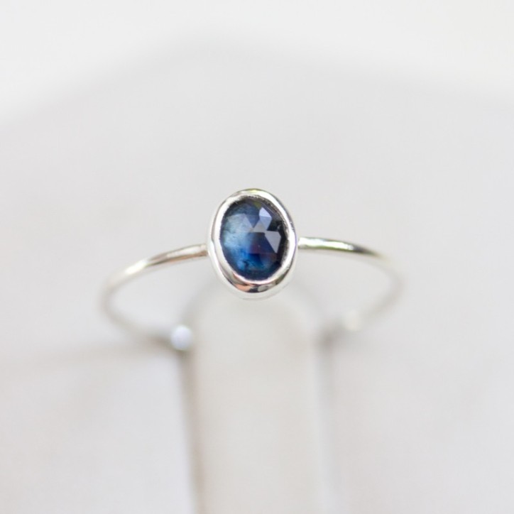 Natural blue Australian parti-Sapphire ring - deep blue Natural blue Australian parti-Sapphire ring - deep blue