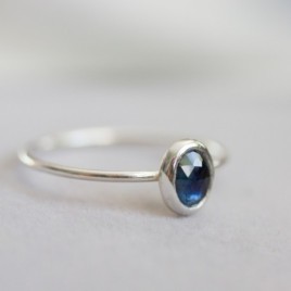 Natural blue Australian parti-Sapphire ring - deep blue