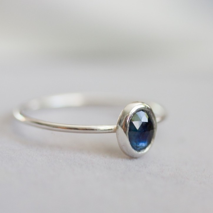 Natural blue Australian parti-Sapphire ring - deep blue Natural blue Australian parti-Sapphire ring - deep blue