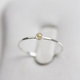 Pale yellow Diamond - stackable ring with 3mm rose cut diamond