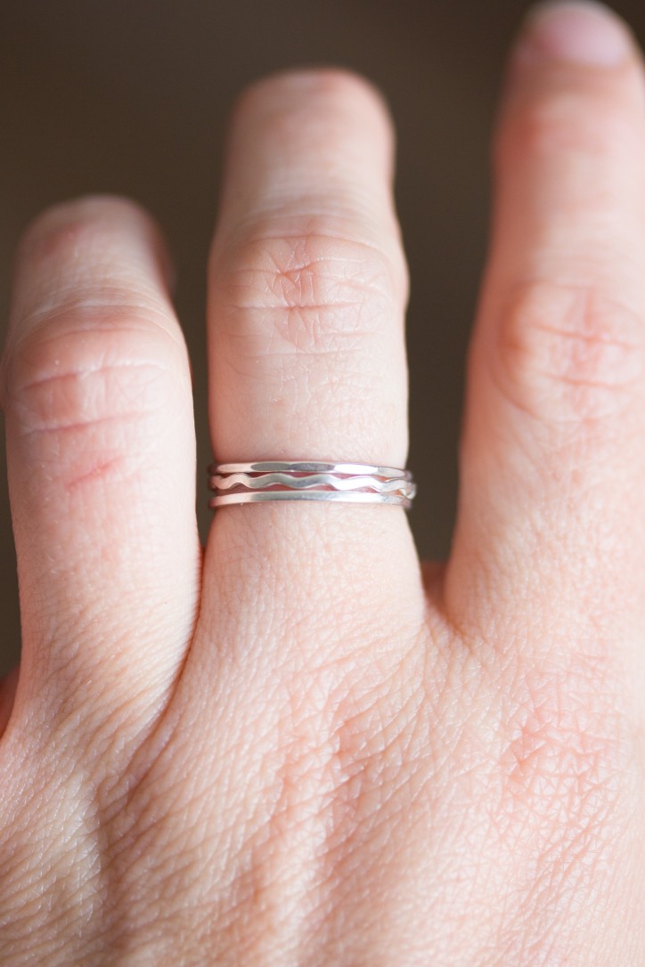 Skinny wave ring - tiny stackable ring Skinny wave ring - tiny stackable ring