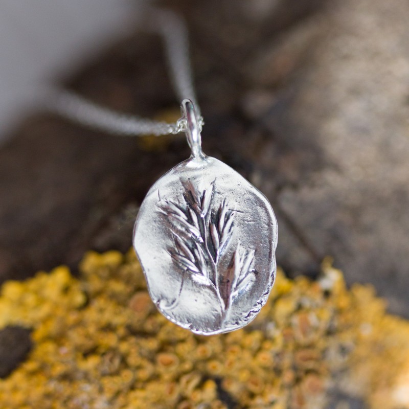 Grass - nature inspired necklace with grass spike texture