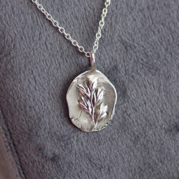 Grass - nature inspired necklace with grass spike texture Grass - nature inspired necklace with grass spike texture