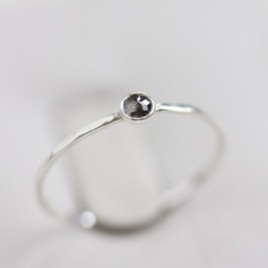 Salt and Pepper Diamond - stackable ring with 3mm rose cut diamond