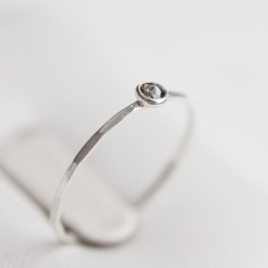 Salt and Pepper Diamond - stackable ring with 3mm rose cut diamond
