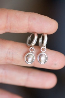 Grey freshwater Pearl earrings, sterling silver