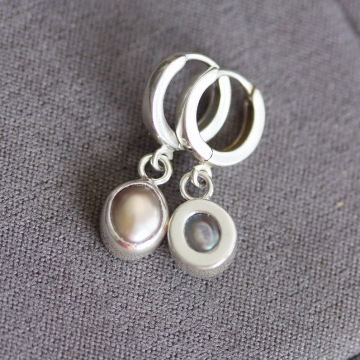 Grey freshwater Pearl earrings, sterling silver Grey freshwater Pearl earrings, sterling silver