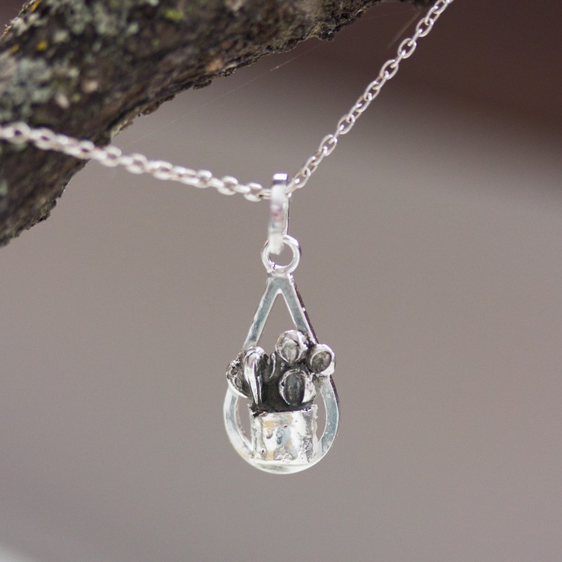 Cacti - botanical necklace with cactus in a pot